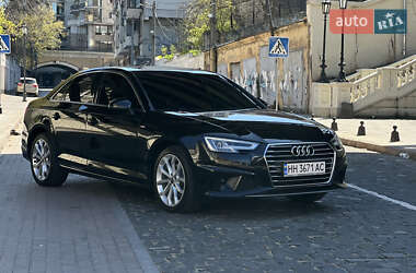 Седан Audi A4 2019 в 