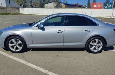 Седан Audi A4 2018 в 