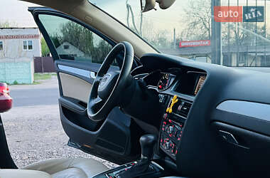 Седан Audi A4 2012 в 