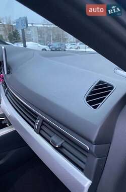 Седан Audi A4 2019 в 