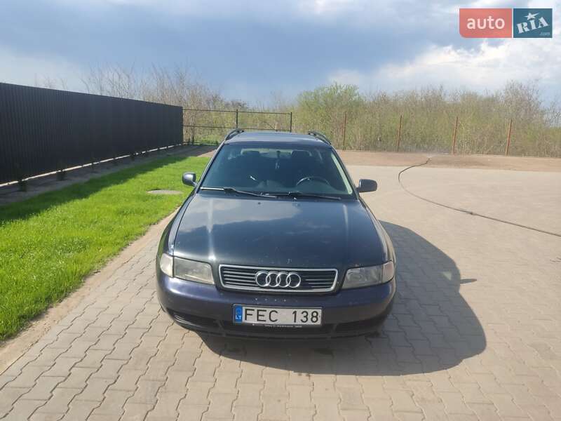Универсал Audi A4 1999 в 