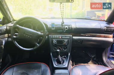Седан Audi A4 1996 в 
