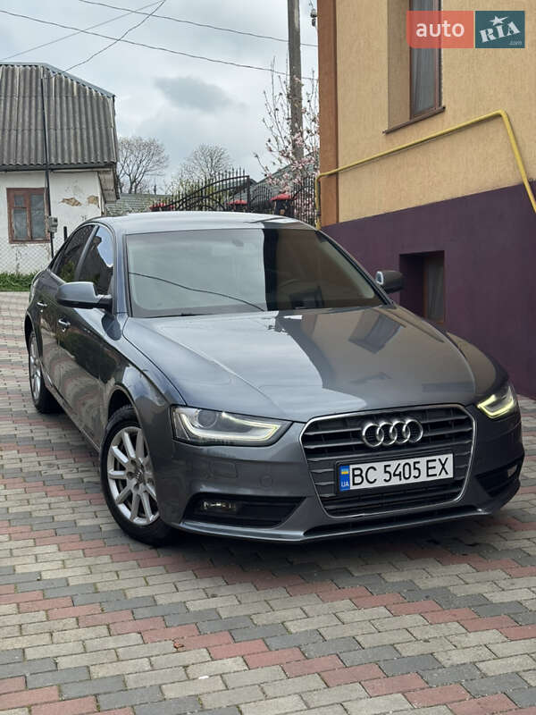 Audi A4 2012