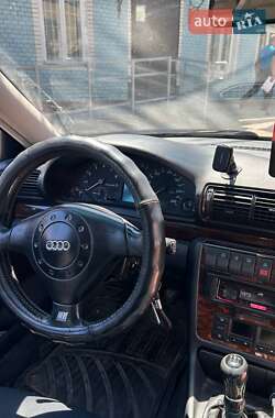 Универсал Audi A4 1997 в 