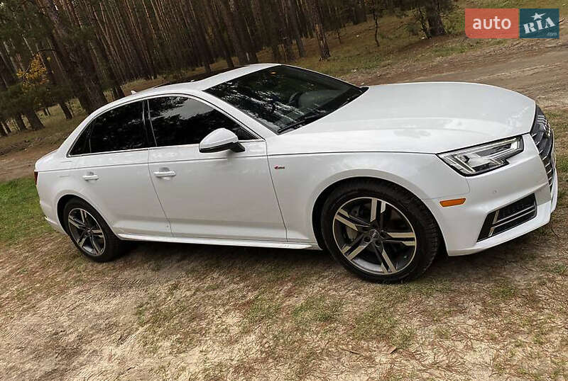 Седан Audi A4 2017 в Ровно