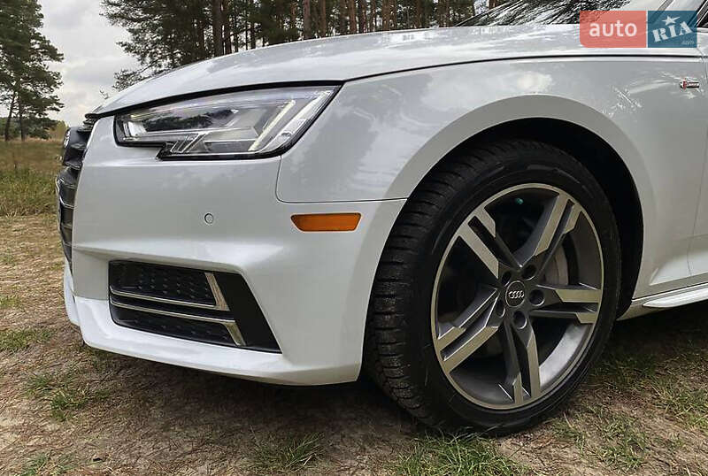 Седан Audi A4 2017 в Ровно