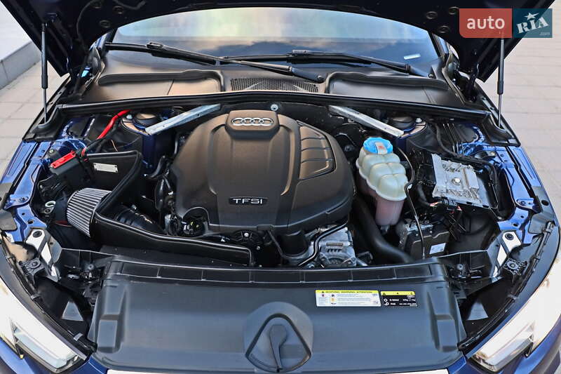 Седан Audi A4 2017 в Кременчуге