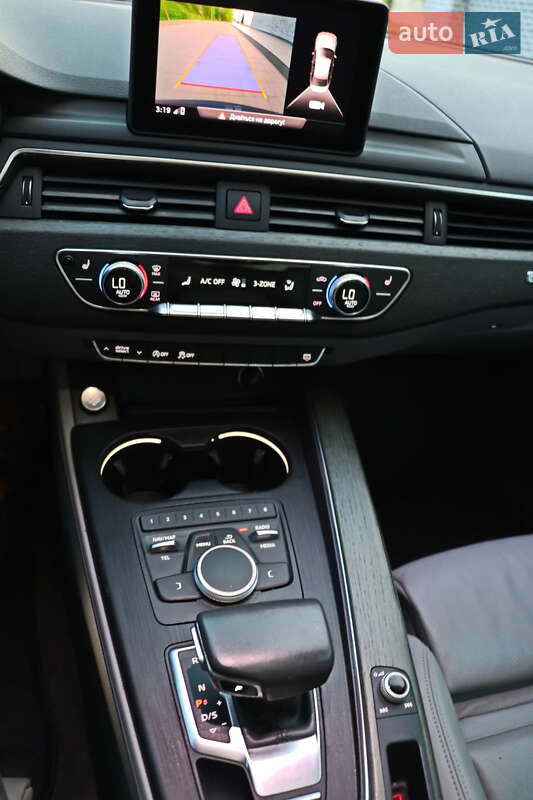 Седан Audi A4 2017 в Кременчуге