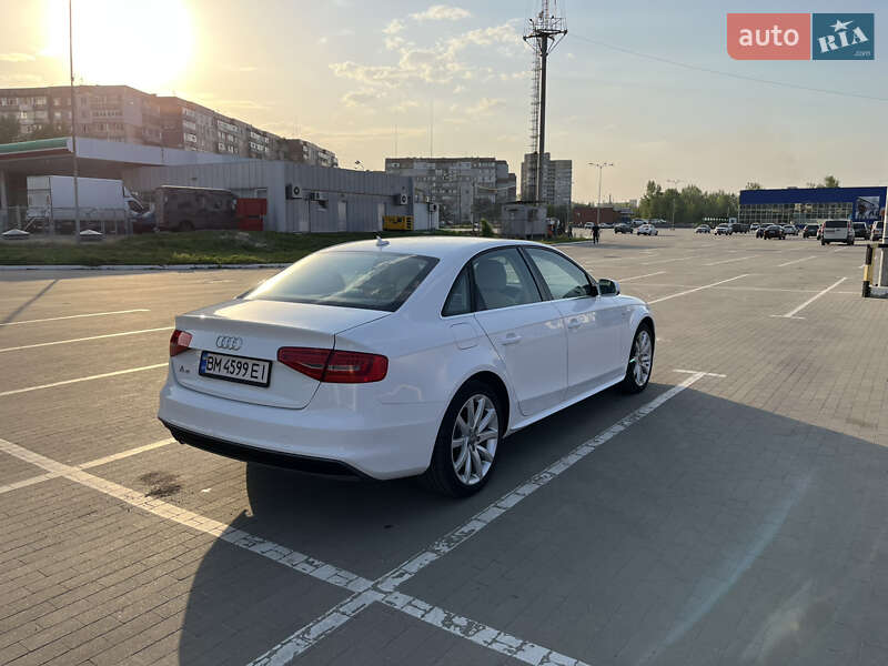 Седан Audi A4 2013 в Сумах