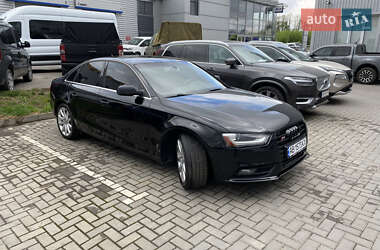 Седан Audi A4 2012 в 