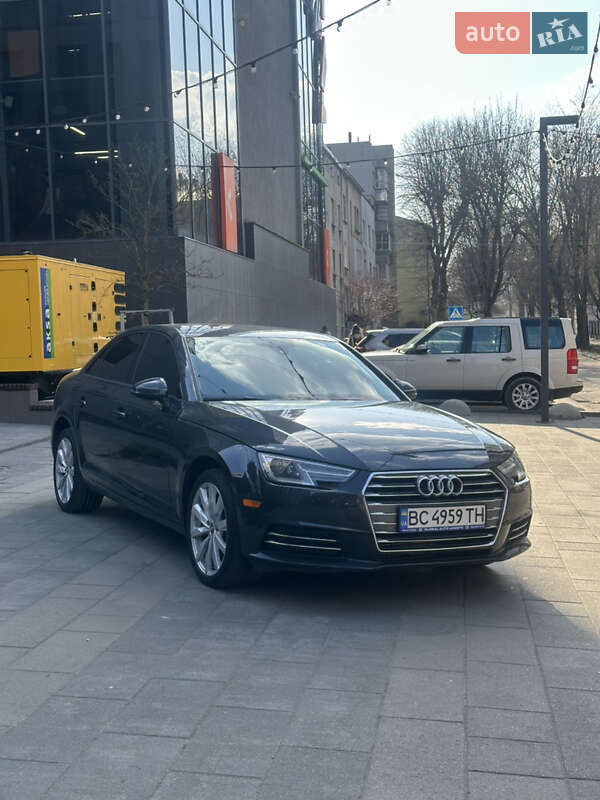 Седан Audi A4 2017 в 