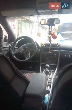 Седан Audi A4 2001 в 