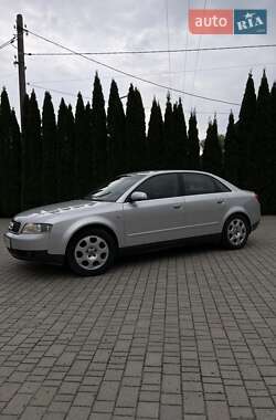 Седан Audi A4 2001 в 