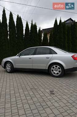 Седан Audi A4 2001 в 