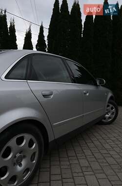 Седан Audi A4 2001 в 