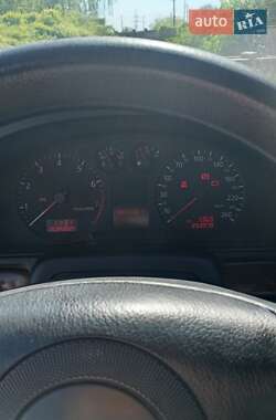 Універсал Audi A4 2000 в 