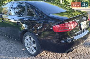 Седан Audi A4 2010 в 