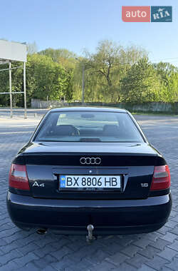 Седан Audi A4 2000 в 