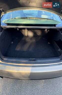 Седан Audi A4 2010 в 