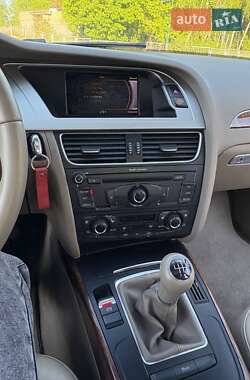 Седан Audi A4 2010 в 
