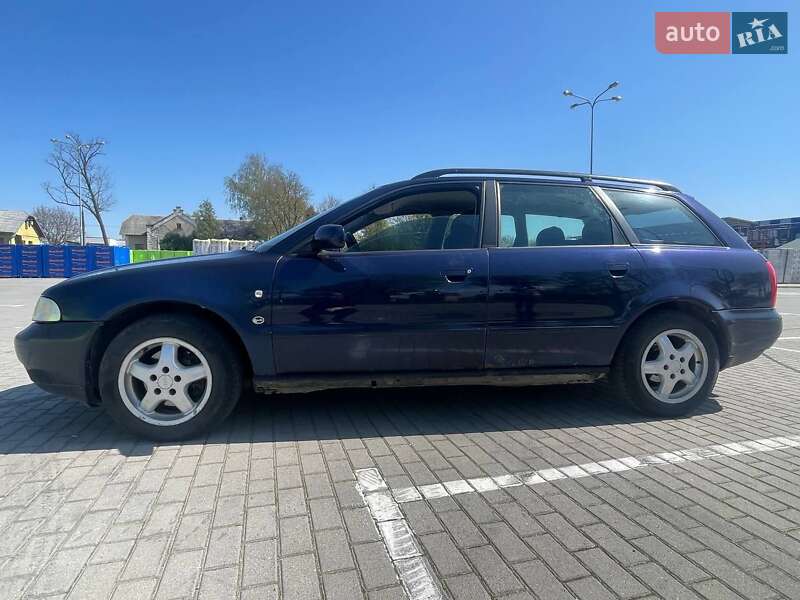 Универсал Audi A4 1996 в Коломые