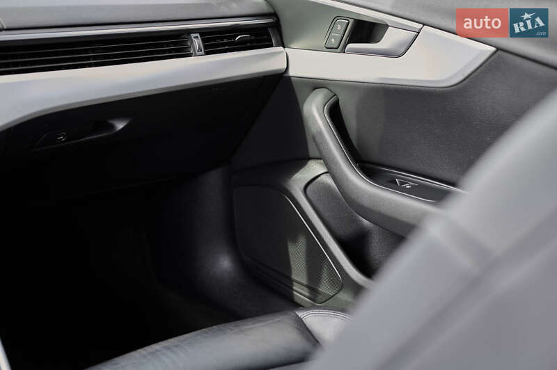 Седан Audi A4 2017 в Львове фото 25 Седан Audi A4 2017 в Львове
