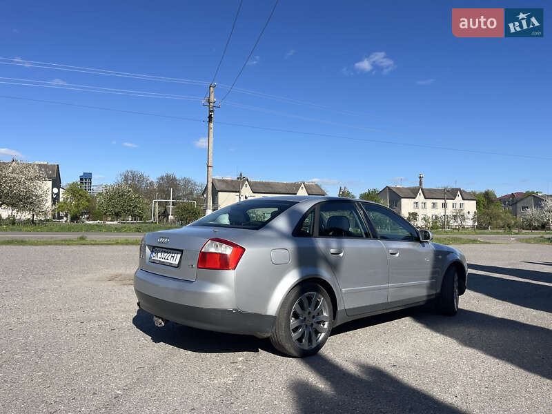 Седан Audi A4 2002 в Дубно