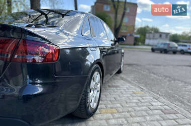 Седан Audi A4 2011 в 
