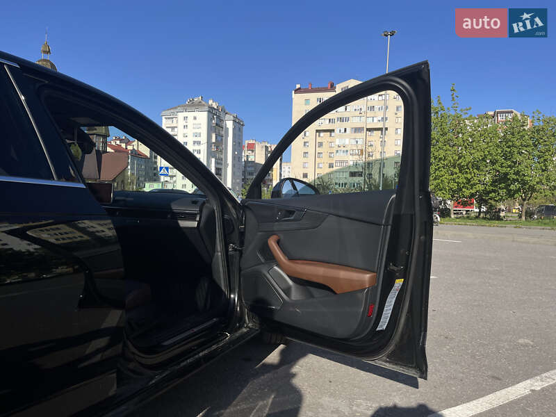 Седан Audi A4 2017 в Ивано-Франковске
