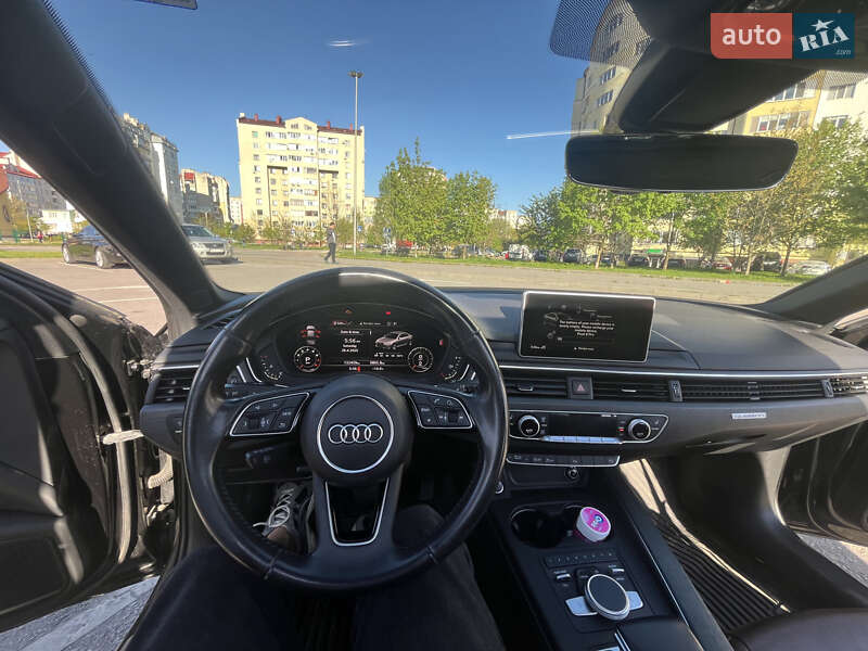Седан Audi A4 2017 в Ивано-Франковске