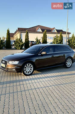 Универсал Audi A4 2015 в 