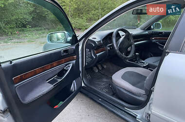 Седан Audi A4 1995 в 