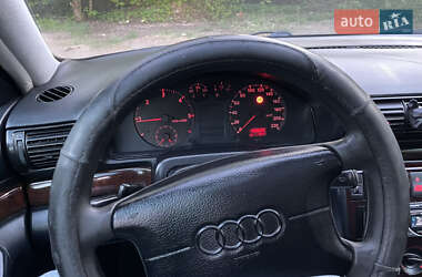 Седан Audi A4 1995 в 