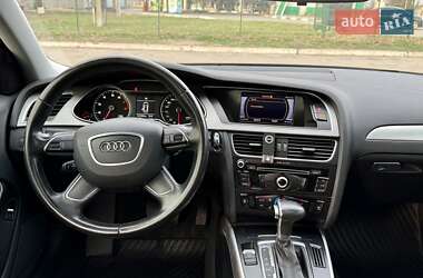 Седан Audi A4 2012 в 