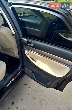 Седан Audi A4 1999 в 
