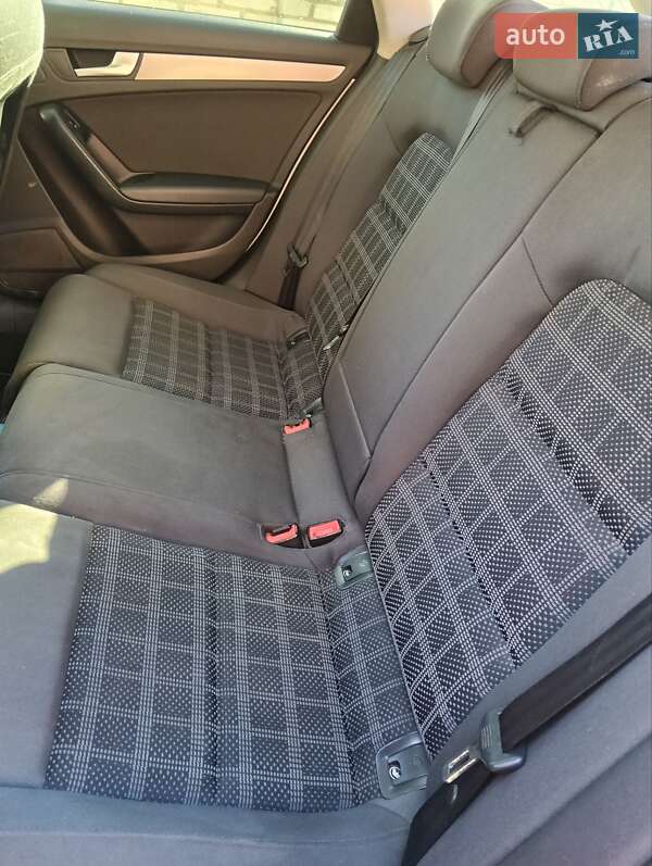 Універсал Audi A4 2010 в Луцьку фото 15 Універсал Audi A4 2010 в Луцьку
