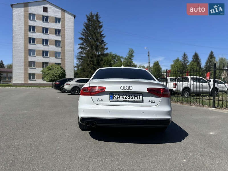 Седан Audi A4 2014 в Киеве