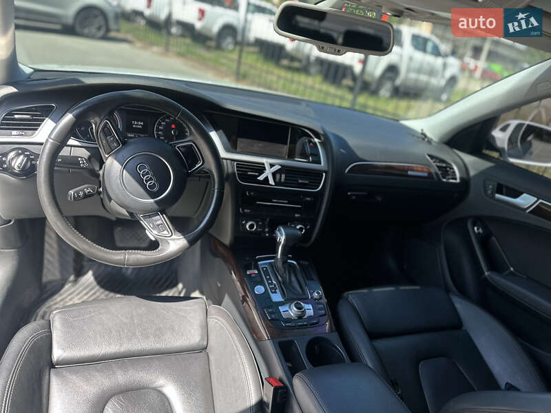 Седан Audi A4 2014 в Киеве