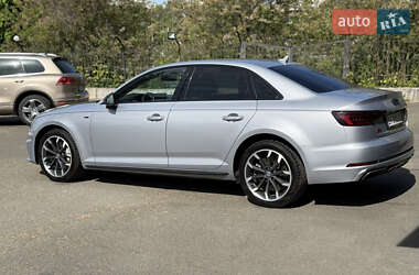 Седан Audi A4 2018 в 