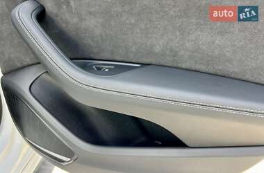 Седан Audi A4 2021 в 