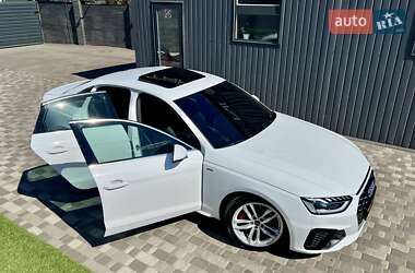 Седан Audi A4 2021 в 