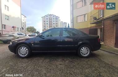 Седан Audi A4 1996 в 