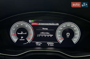 Седан Audi A4 2022 в 