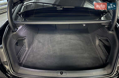 Седан Audi A4 2022 в 
