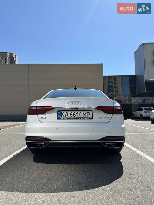 Седан Audi A4 2024 в Киеве