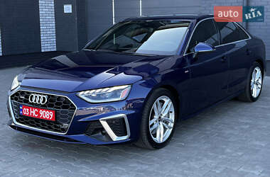 Седан Audi A4 2022 в 