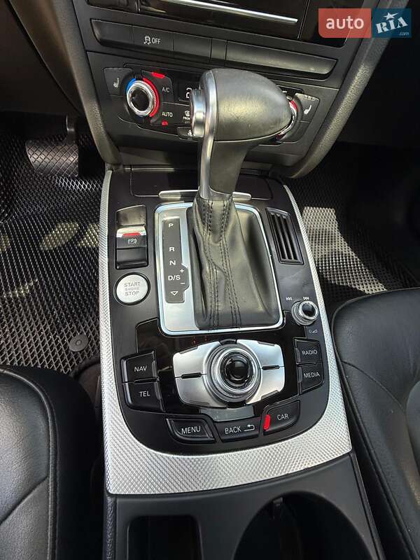 Седан Audi A4 2015 в Кропивницькому