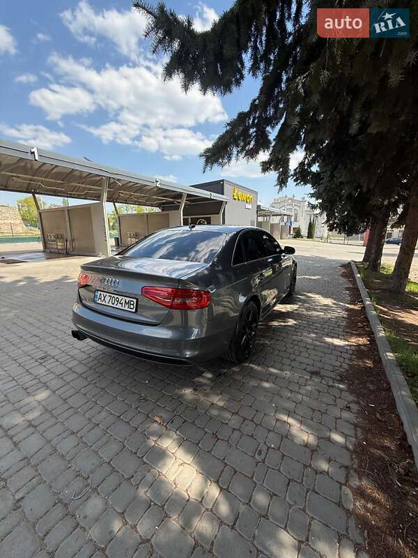 Седан Audi A4 2015 в Кропивницькому