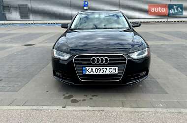Седан Audi A4 2015 в 