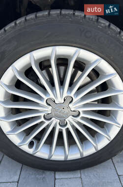 Седан Audi A4 2012 в 
